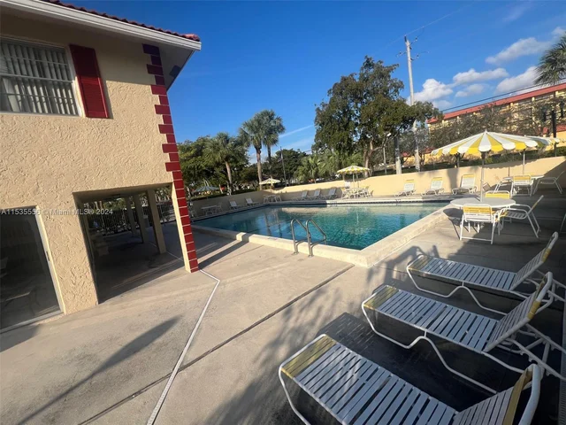 3638 N University Dr # 4, Coral Springs FL 33065