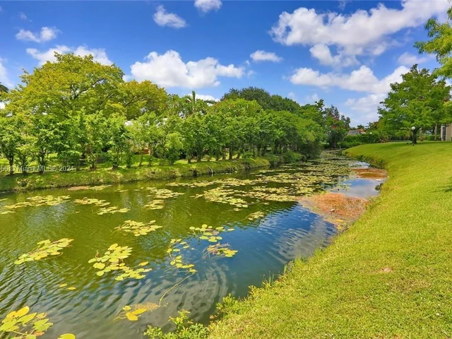 3638 N University Dr # 4, Coral Springs FL 33065