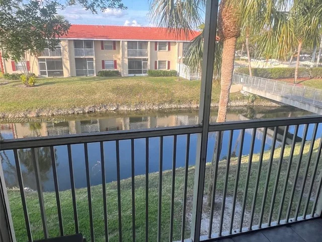 3638 N University Dr # 4, Coral Springs FL 33065