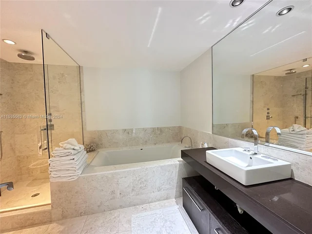 17121 Collins Ave # 2006, Sunny Isles Beach FL 33160