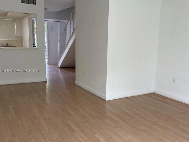 9375 Fontainebleau Blvd # L223, Miami FL 33172