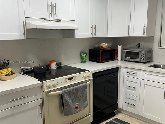 9375 Fontainebleau Blvd # L223, Miami FL 33172