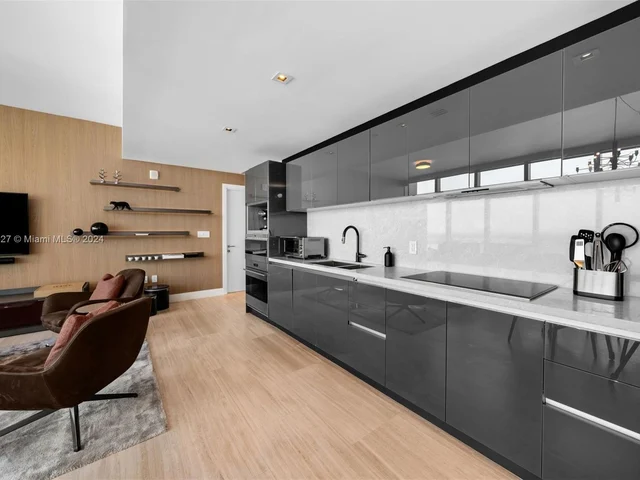 1451 Brickell Ave # 2701, Miami FL 33131