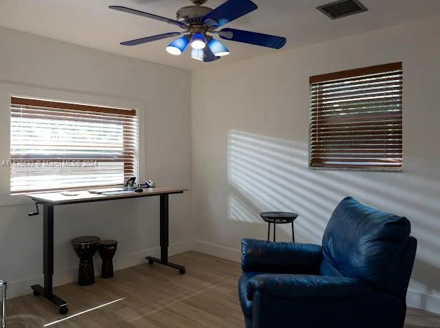 1025 Lincoln St, Hollywood FL 33019