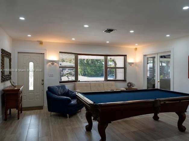 1025 Lincoln St, Hollywood FL 33019