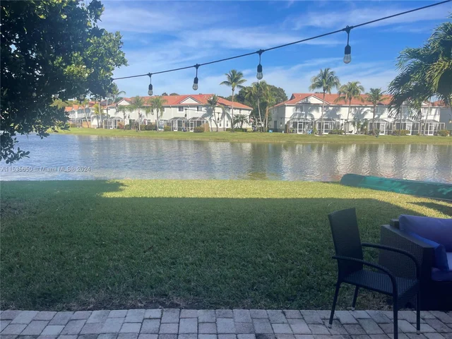 4114 Sabal Ridge Cir, Weston FL 33331