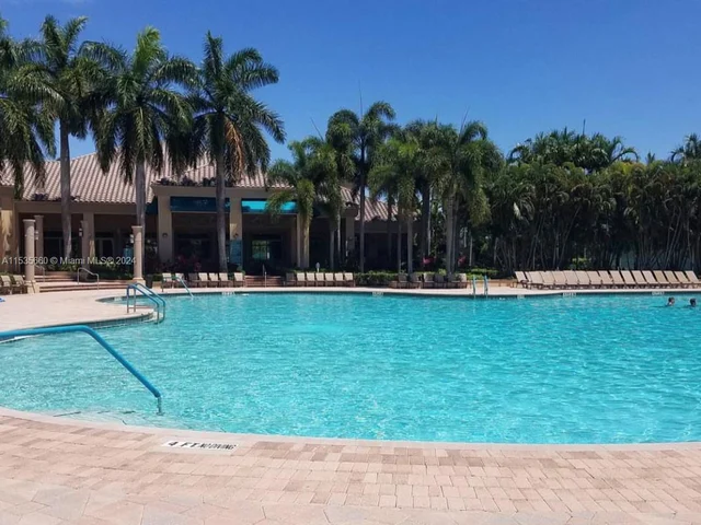 2172 NW 139th Ter, Pembroke Pines FL 33028