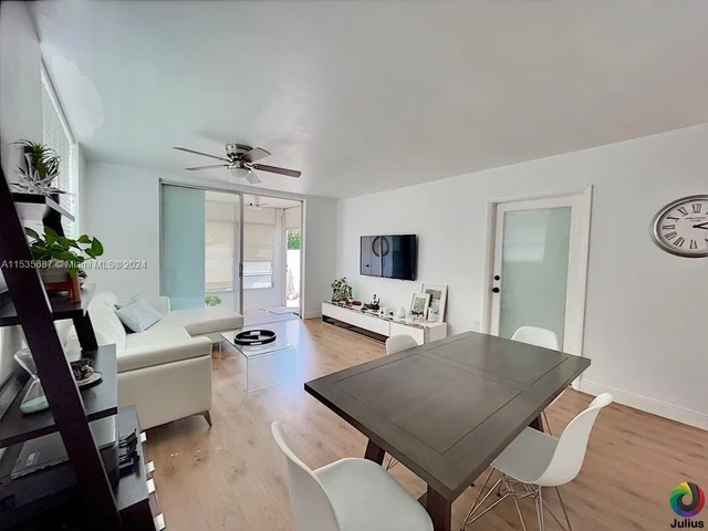 7100 NW 17th St # 112, Plantation FL 33313