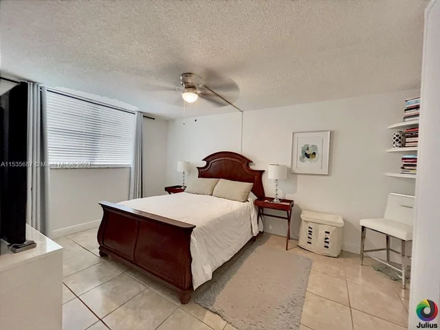 7100 NW 17th St # 112, Plantation FL 33313