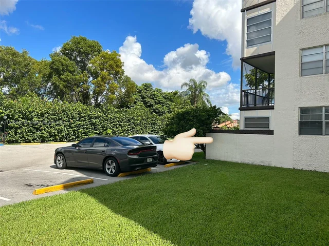 7100 NW 17th St # 112, Plantation FL 33313