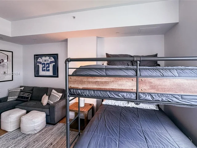 6103 Aqua Ave # 1004, Miami Beach FL 33141