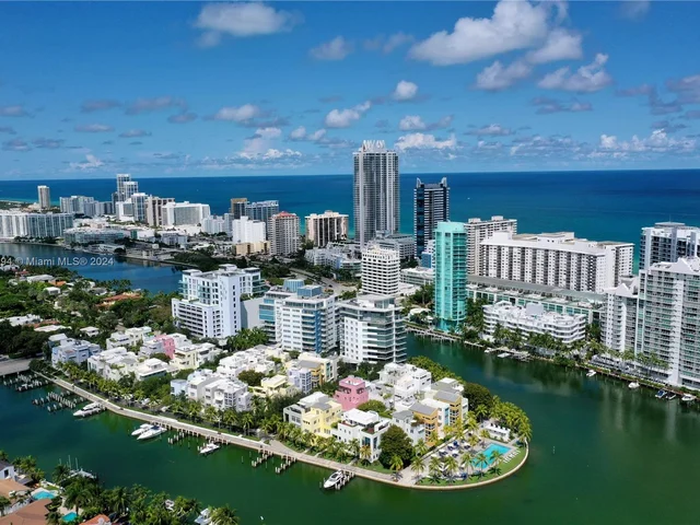 6103 Aqua Ave # 1004, Miami Beach FL 33141