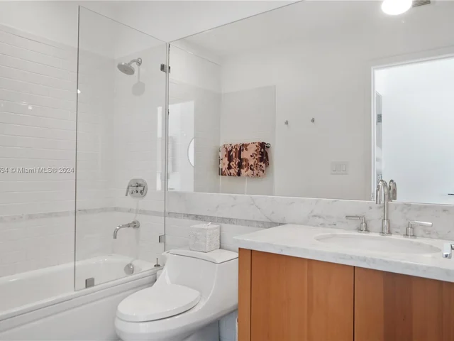 6103 Aqua Ave # 1004, Miami Beach FL 33141