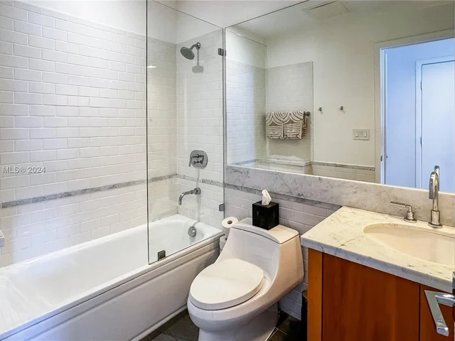 6103 Aqua Ave # 1004, Miami Beach FL 33141