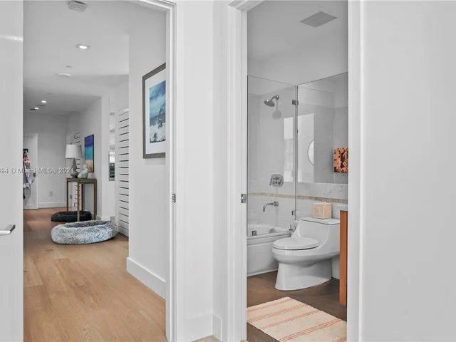 6103 Aqua Ave # 1004, Miami Beach FL 33141