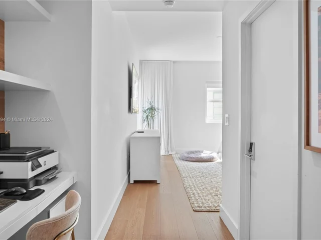 6103 Aqua Ave # 1004, Miami Beach FL 33141