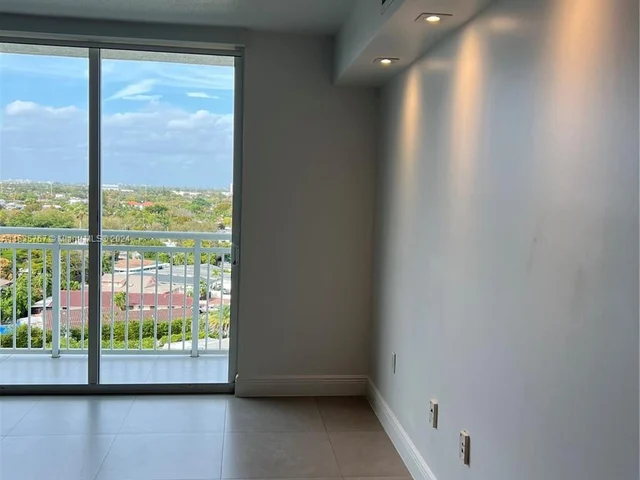 3000 Coral Way # 919, Miami FL 33145