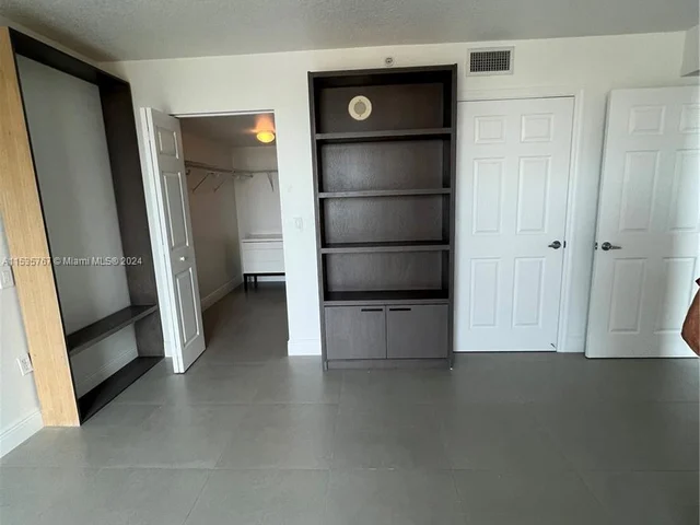 3000 Coral Way # 919, Miami FL 33145