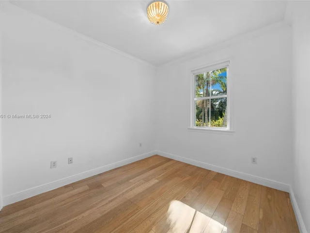 464 Fernwood Rd # B, Key Biscayne FL 33149