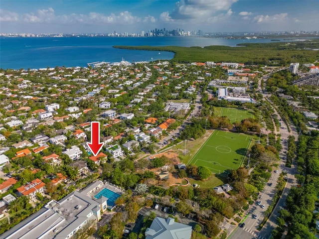 464 Fernwood Rd # B, Key Biscayne FL 33149