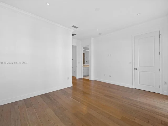 464 Fernwood Rd # B, Key Biscayne FL 33149