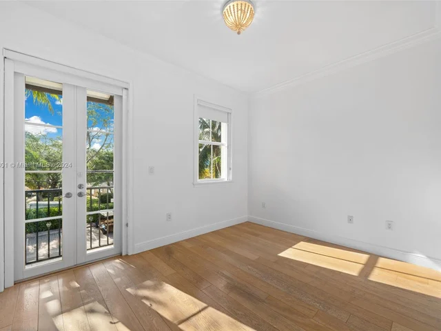 464 Fernwood Rd # B, Key Biscayne FL 33149