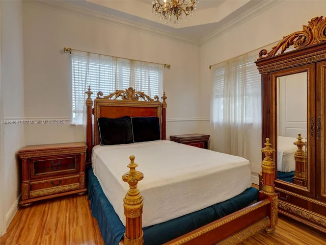 361 NE 116th St, Miami FL 33161