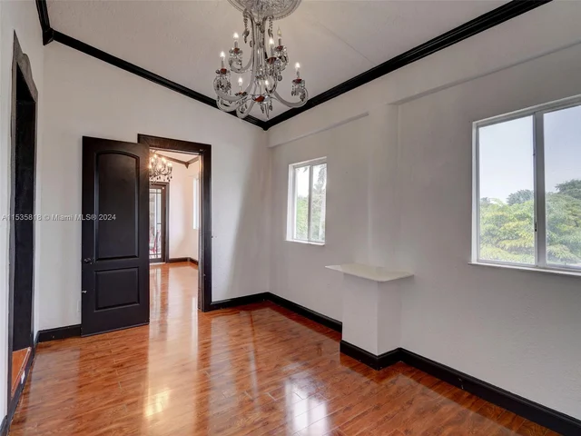 361 NE 116th St, Miami FL 33161