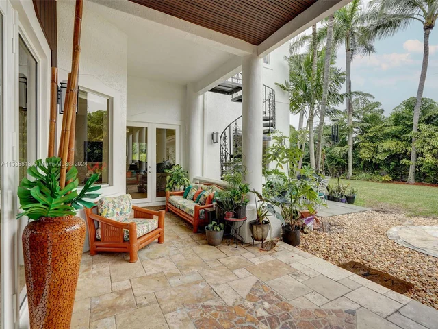 361 NE 116th St, Miami FL 33161