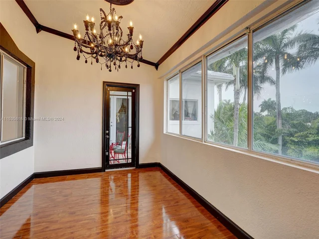 361 NE 116th St, Miami FL 33161