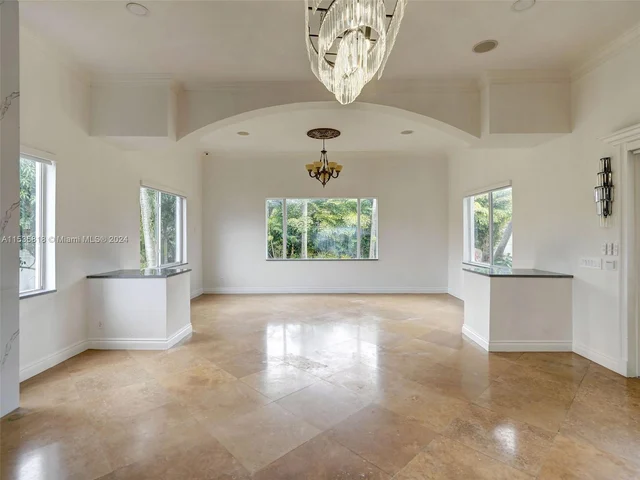 361 NE 116th St, Miami FL 33161