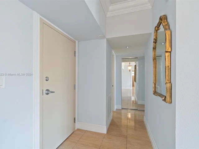 2841 NE 163rd St # 106, North Miami Beach FL 33160