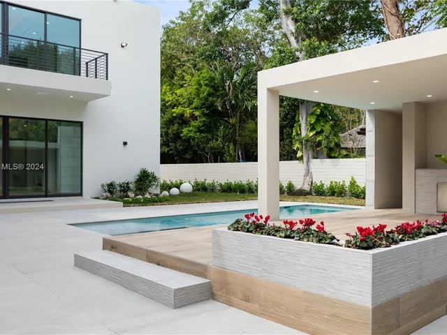 4115 Park Ave, Miami FL 33133