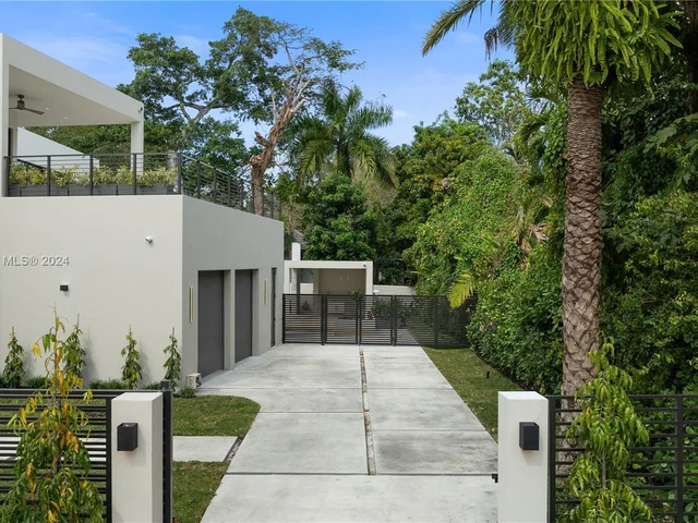 4115 Park Ave, Miami FL 33133