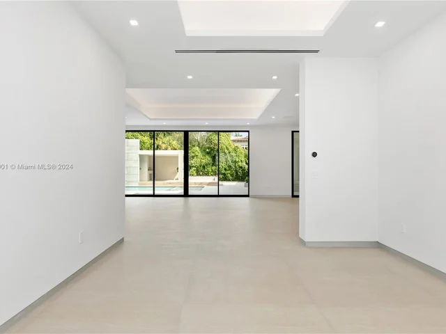 4115 Park Ave, Miami FL 33133