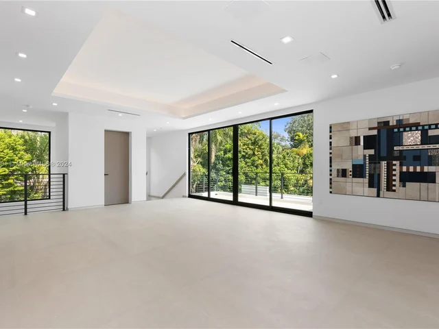 4115 Park Ave, Miami FL 33133