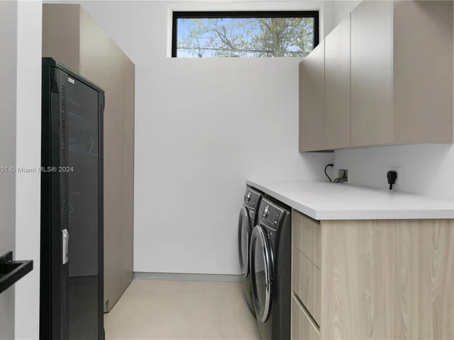 4115 Park Ave, Miami FL 33133