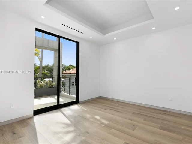 4115 Park Ave, Miami FL 33133