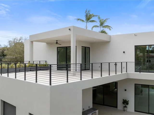 4115 Park Ave, Miami FL 33133