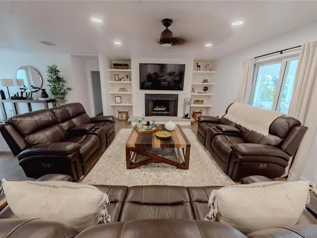 16025 SW 244th St, Homestead FL 33031