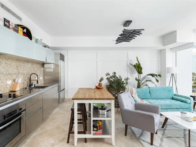 1040 Biscayne Blvd # 1605, Miami FL 33132