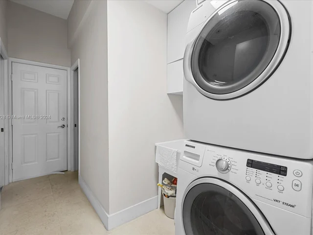 20760 NE 30th Pl, Aventura FL 33180