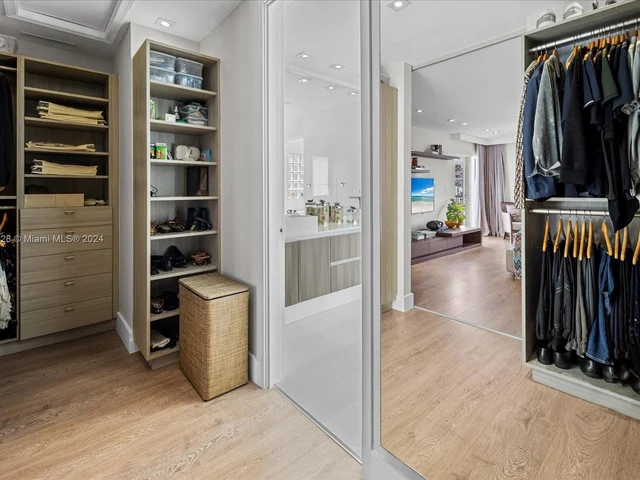 20760 NE 30th Pl, Aventura FL 33180