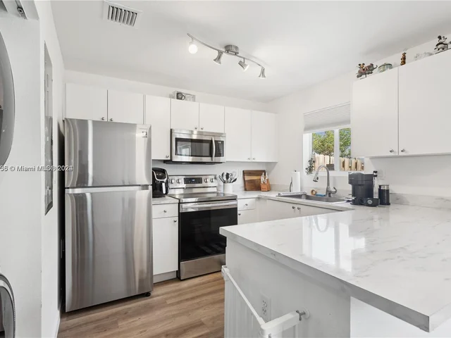 110 SW 3rd Ct, Florida City FL 33034