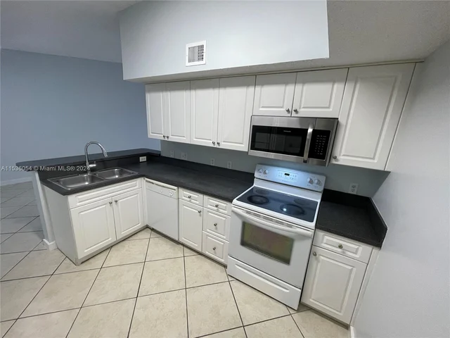 9645 NW 1st Ct # 306, Pembroke Pines FL 33024