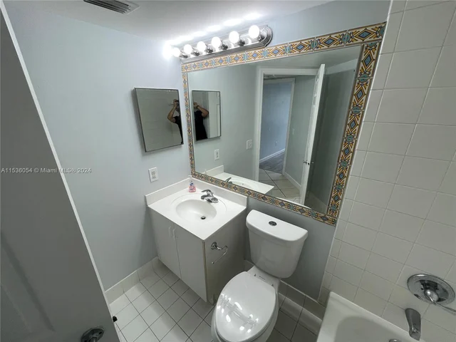 9645 NW 1st Ct # 306, Pembroke Pines FL 33024