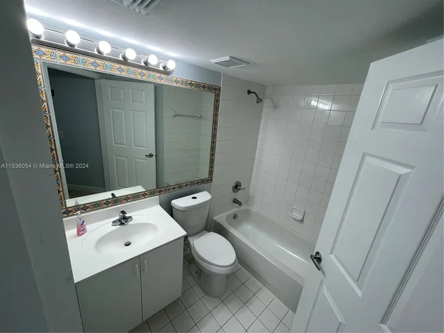 9645 NW 1st Ct # 306, Pembroke Pines FL 33024