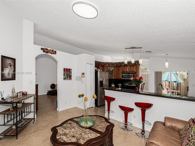 15718 SW 80th Ln, Miami FL 33193