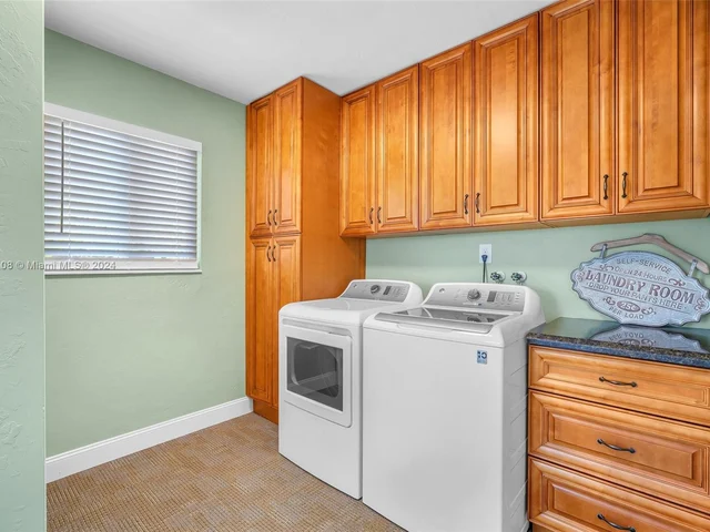 317 NW 23rd St, Wilton Manors FL 33311