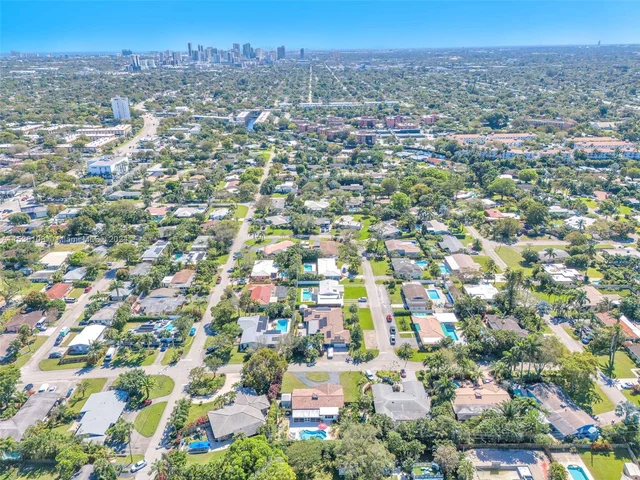 317 NW 23rd St, Wilton Manors FL 33311